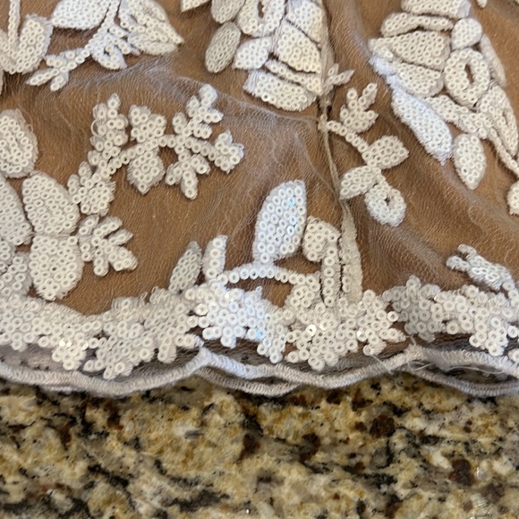 Dress the population lace/sequin dress! Size M - Picture 10 of 12